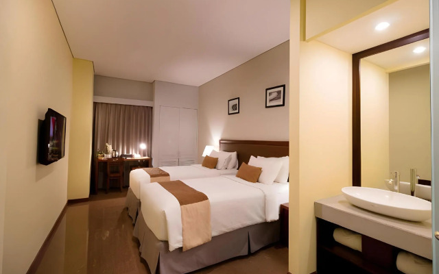 Kutabex Beach Front Hotel