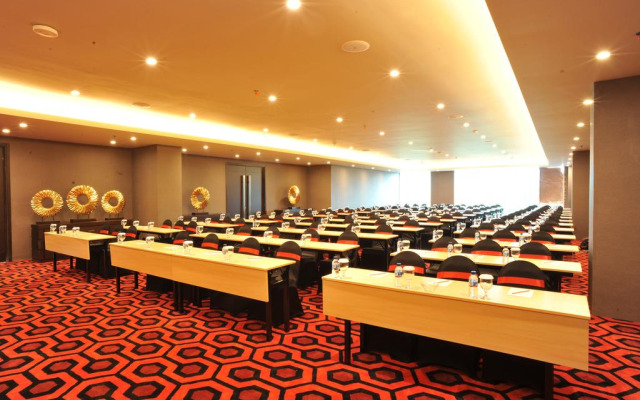 Aria Centra Hotel Surabaya