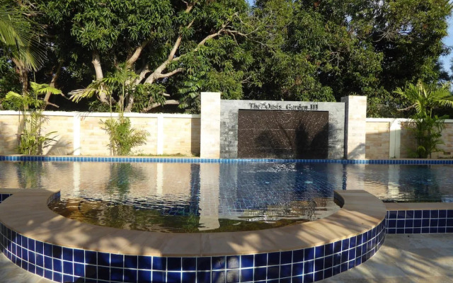 VIP Chain Resort