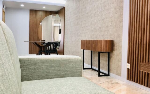 Youropo - Downtown 4A