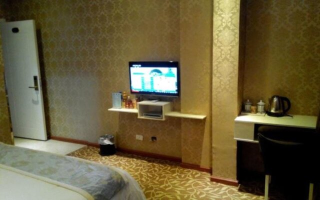 Qujing Ruixin Business Hotel