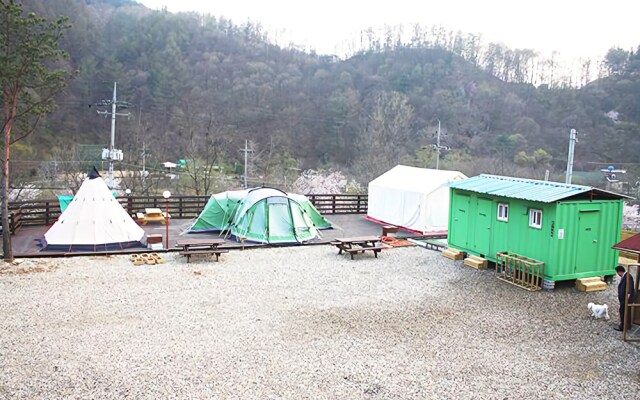 Yangpyeong Eden Pension & Campground
