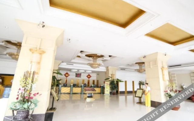 Xiangyang Oriental Hawaii Holiday Hotel