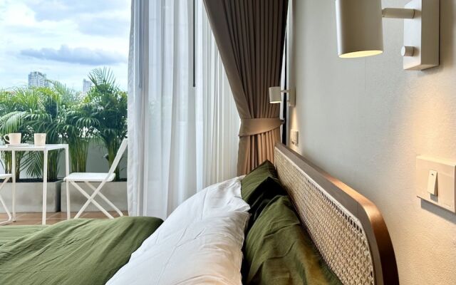 The Tangerine Guesthouse