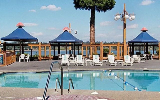 Holiday Inn Portland - Columbia Riverfront by IHG