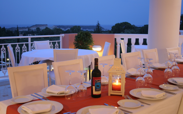 Gerakas Belvedere Hotel & Luxury Suites