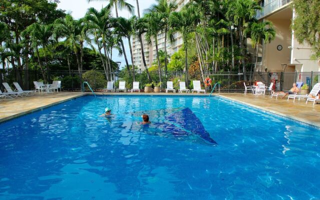 Makaha Valley Towers