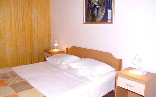 Apartment With 3 Bedrooms in Baška Voda, With Furnished Terrace and Wi