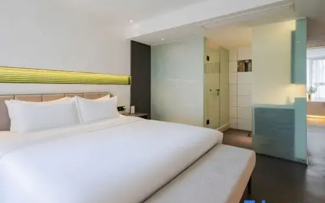 Junkun Hotel(Chengdu Chunxi Road Taikoo Li Store)