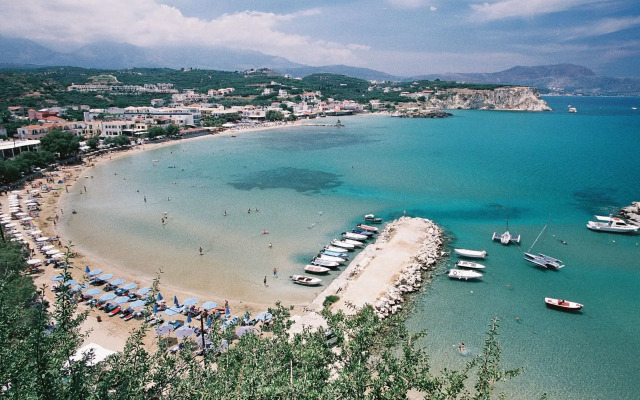 Niriides Hotel