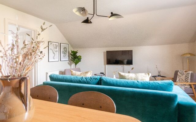 The Streatham Common - Modern & Bright 2BDR Apartment