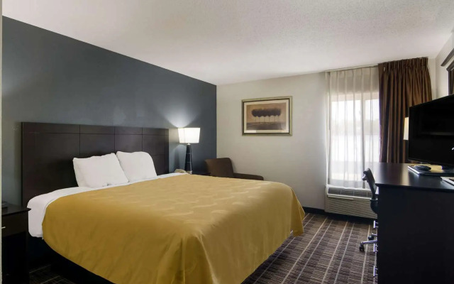 Quality Inn Aurora - Naperville Area