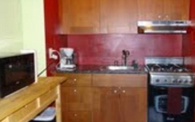 Luxury Studio by Rittenhouse Square