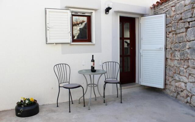 Studio apartman Kendi