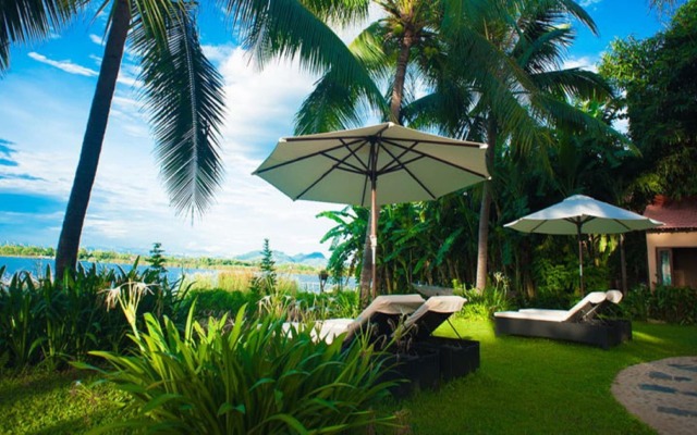 Vinh Hung Riverside Resort & Spa