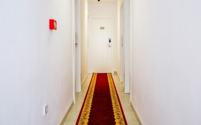 Hostal Golden Alcalá