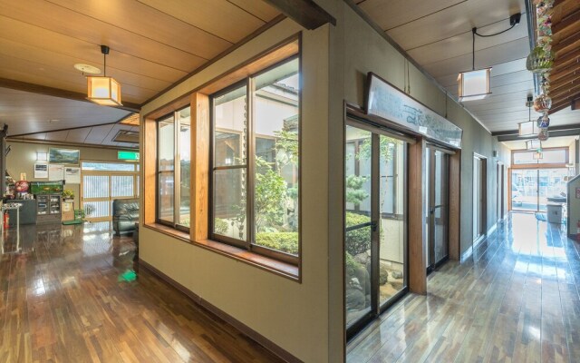 OYO Ryokan Ryosou Minato Sado