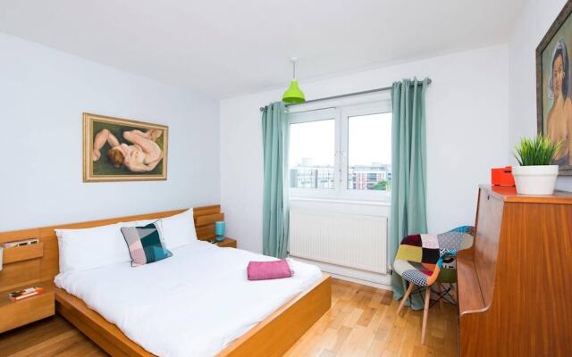 Central Stylish 2BR Flat with Tower Bridge Views