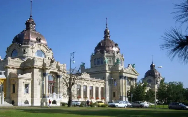 WestSide Apartments by FirstHost