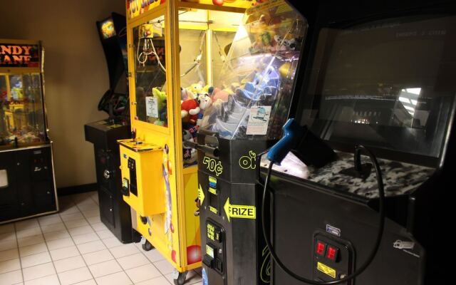 Shawano Four Seasons Hotel