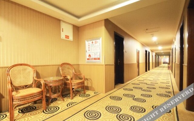 Zhongyuan Holiday Hotel