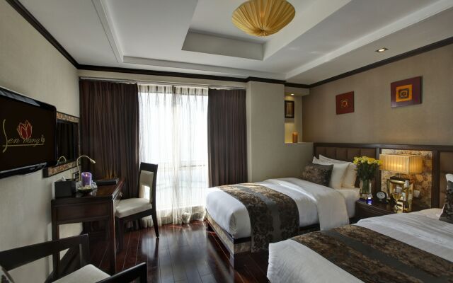 Golden Lotus Luxury Hotel