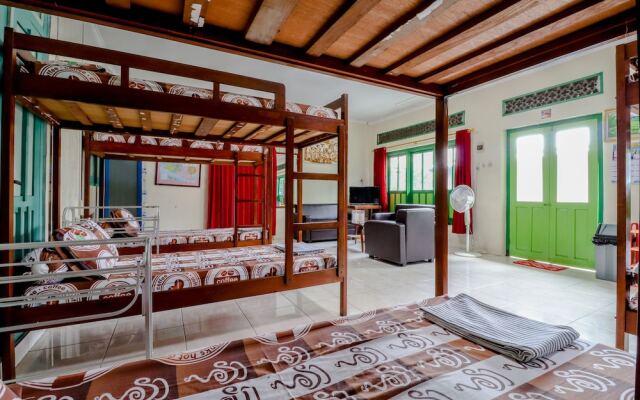 Bahagia Sederhana Home Stay - Hostel