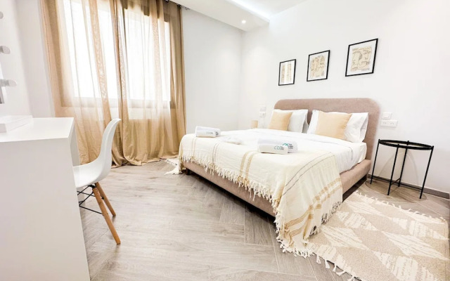 The Business Stay Brand new in Lac 2