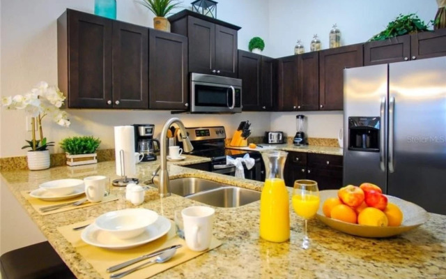 The Shire 2, Davenport, US