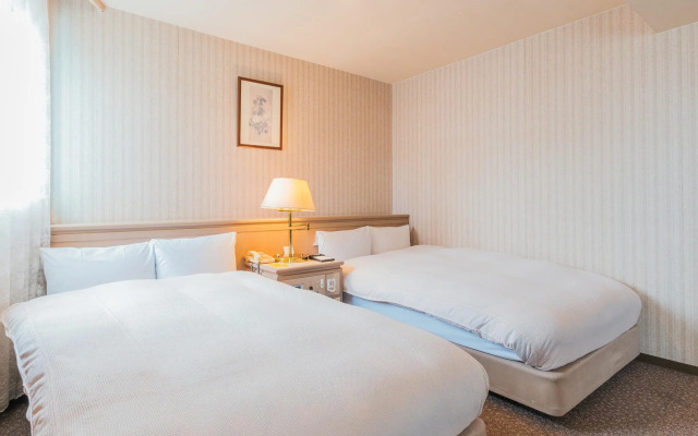 Hotel New Century