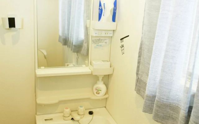 G'inns guest house - Hostel