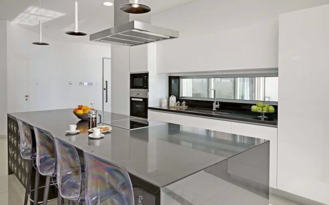 Glory Elite Luxury Home