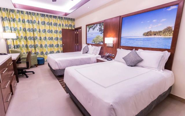 Surfrider Resort Hotel