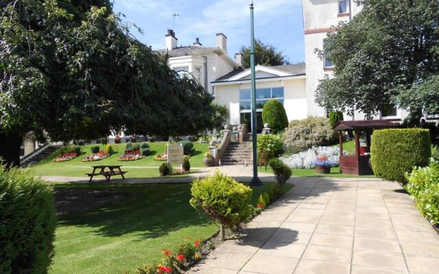Devonshire House Hotel