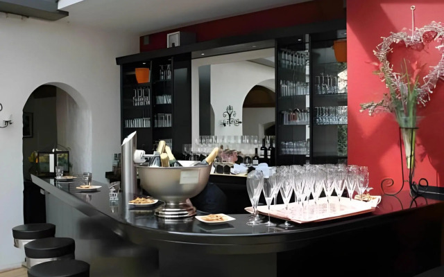 Hotel Crystal