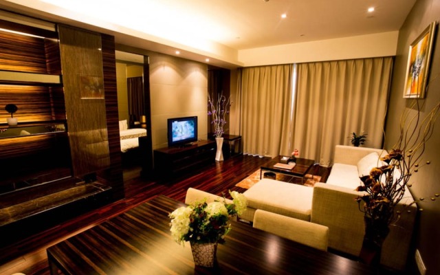 Wanlong Apartment Pazhou Branch