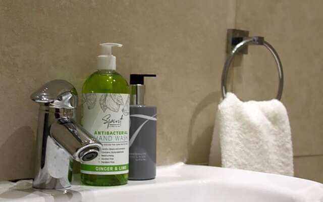 71 on Albert Guest House