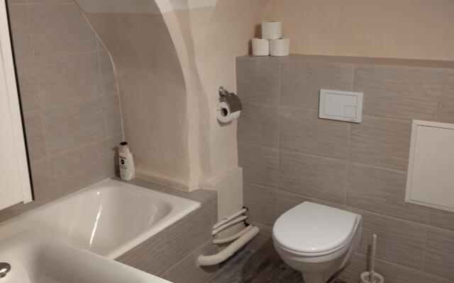 Апартаменты на набережной Кутузова