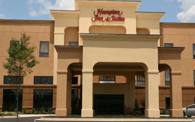 Hampton Inn & Suites West Point