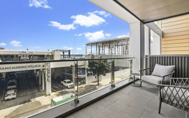 Chic contemporary in Wynyard Quarter