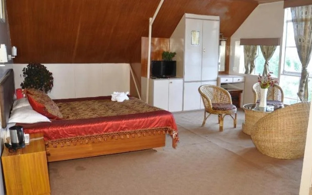 Bamboo Grove Retreat