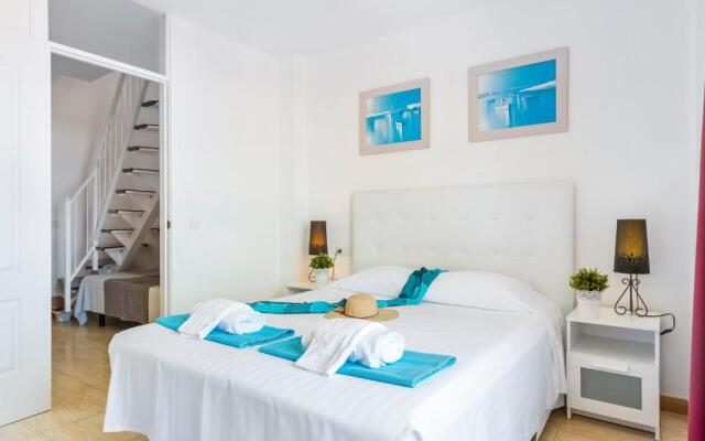 1314 FABULOUS 2 BEDROOM Accommodation ROOF TERRACE