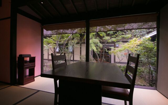 Shukubo Kawaseminoshou - The Kingfisher resort -