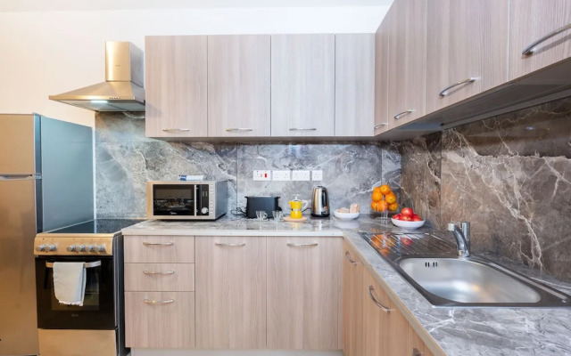 Islet Seafront Family Apartment
