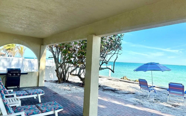 Dolphin Watch 3 Bedroom Home