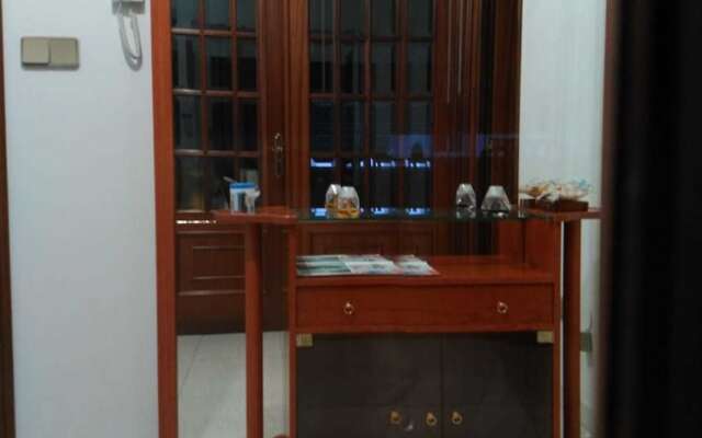 Amplio piso con garaje y vistas al mar