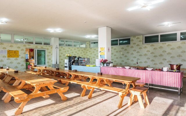 Olleh Windmill Pension & Guesthouse - Hostel