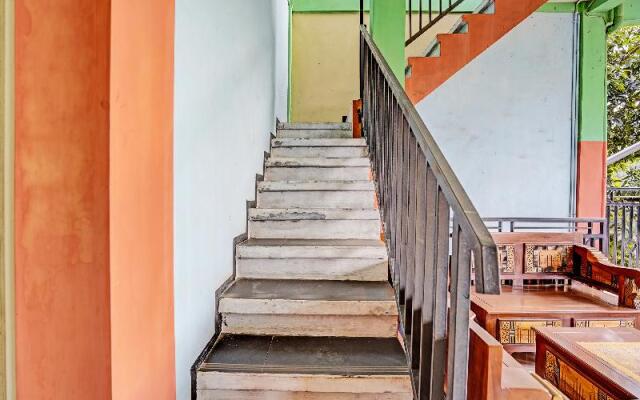 OYO 91572 Kost Esklusif Barokah