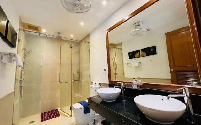 Laguna Village by RESAVA