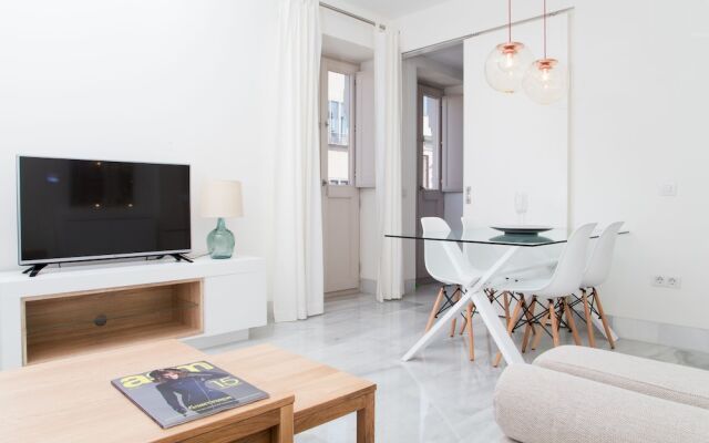 Domopolitan Alcazabilla 15